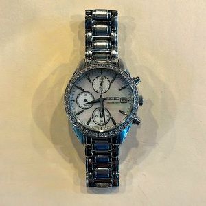 Ladies Seiko Chronograph Mother of Pearl Cubic Zirconia Watch